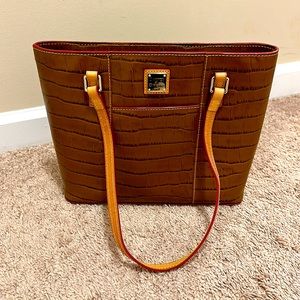 Dooney & Bourke Purse